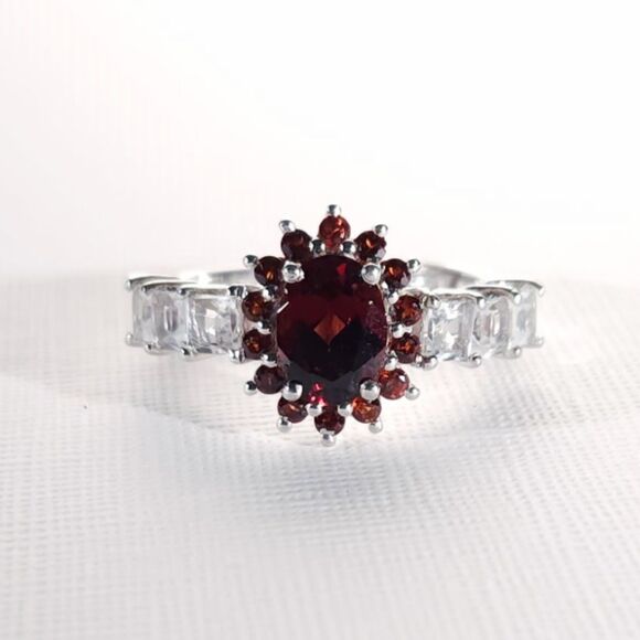 Mozambique Garnet White Zircon Ring SIZE 8 - Picture 1 of 12